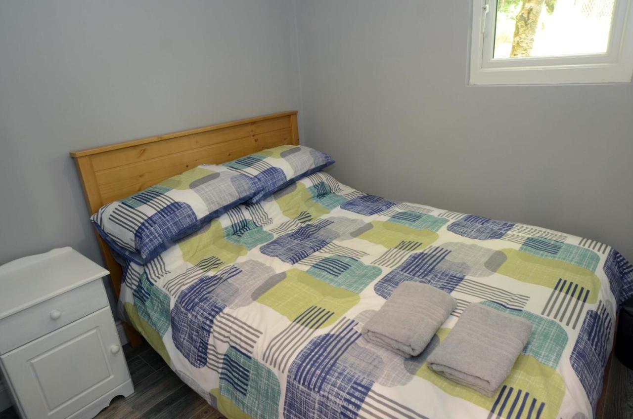Tawny Lodge Westport Bagian luar foto