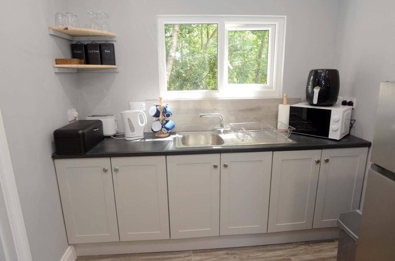 Tawny Lodge Westport Bagian luar foto