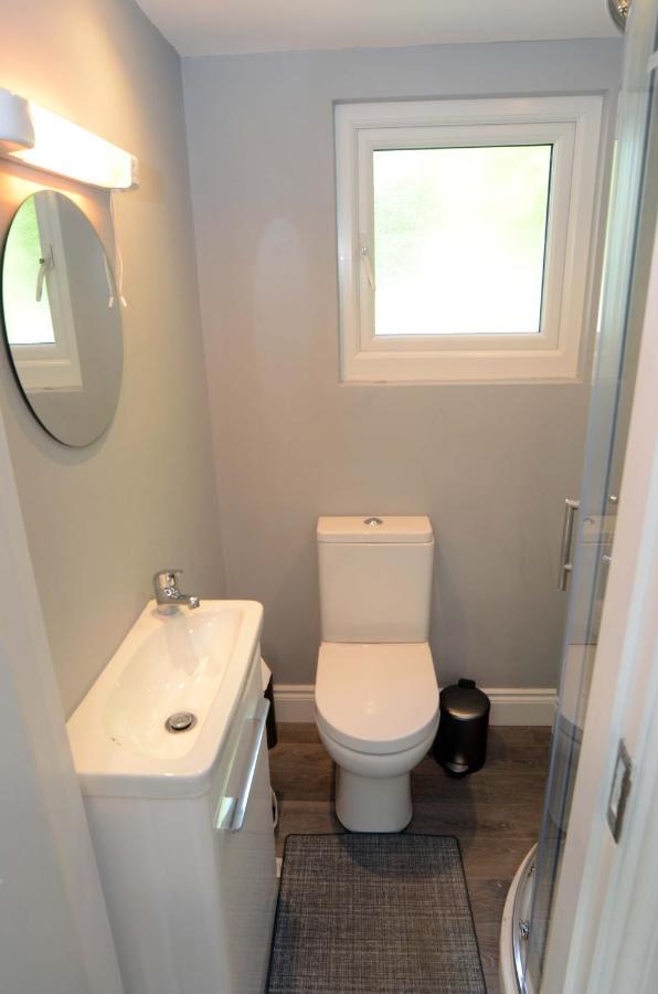 Tawny Lodge Westport Bagian luar foto