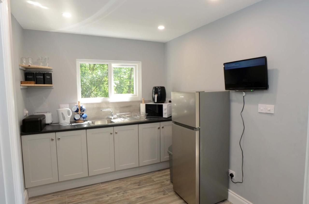 Tawny Lodge Westport Bagian luar foto
